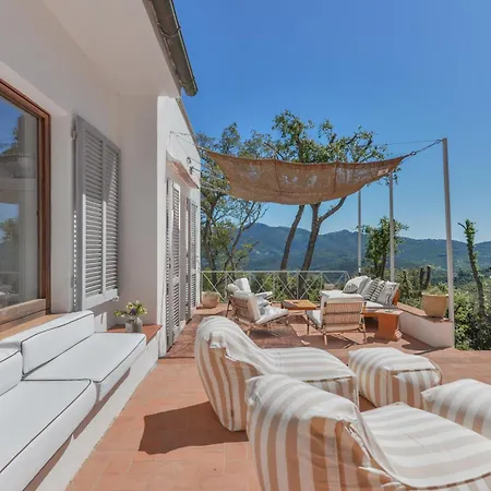Locus Solus Elba Villa *